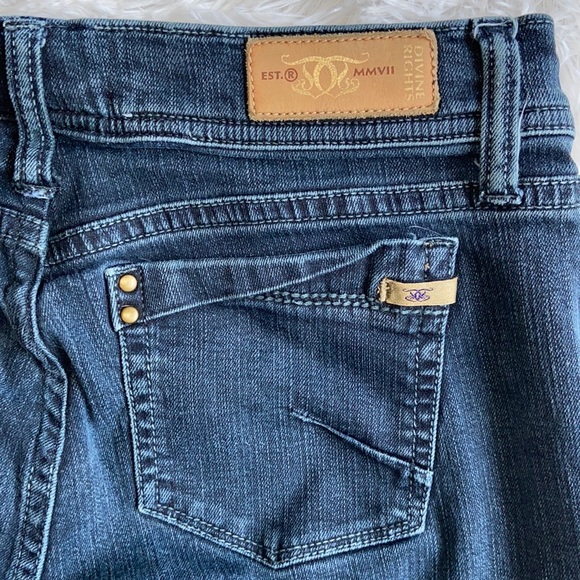 Divine Rights Commitment Low-Rise Bootcut Size 28 - Picture 8 of 12